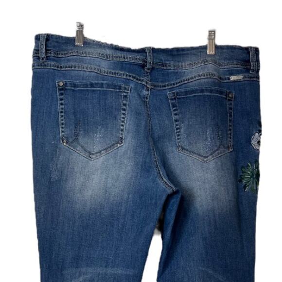 Inc Denim Jeans Boyfriend Regular Fit Stretch Floral Embroidery Women’s Size 16 - Picture 6 of 9